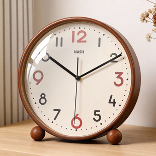 胡桃木钟表挂钟客厅时钟挂墙实木2025新款简约大气高级感装饰挂表