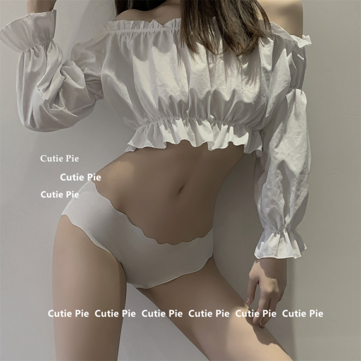cutie：牛奶无痕 夏季薄款凉感性感纯欲无痕冰丝低腰内裤少女