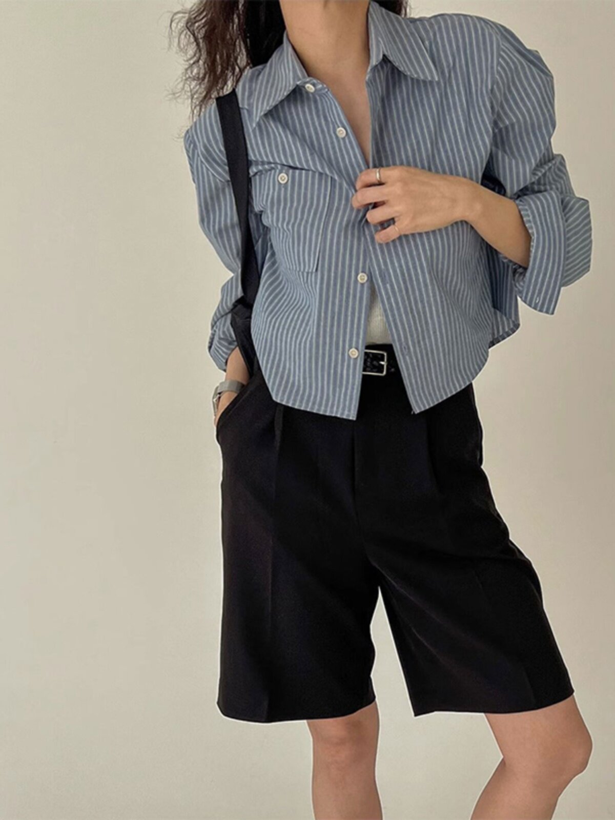 [SPOT] BLUE VERTICAL STRIPED SHIRT WOMENS EARLY SPRING 2024 KOREAN NICHE FRENCH LONG SLEEVE SHIRT TOP