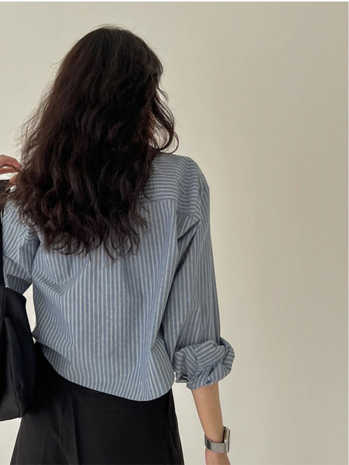 [SPOT] BLUE VERTICAL STRIPED SHIRT WOMENS EARLY SPRING 2024 KOREAN NICHE FRENCH LONG SLEEVE SHIRT TOP
