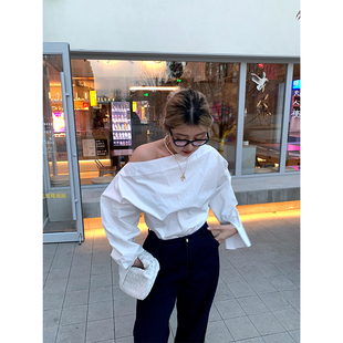 LTGIRL2025春季新款时尚斜肩长袖白色衬衫女小众设计感一字肩衬衣