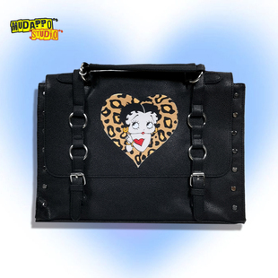 少量 原宿暗黑哥特手提包摇滚铆钉鬼娃甜酷亚比辣妹机车包斜挎包