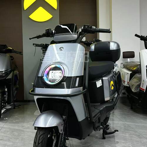 金箭云雀NRT400电动车原厂外壳