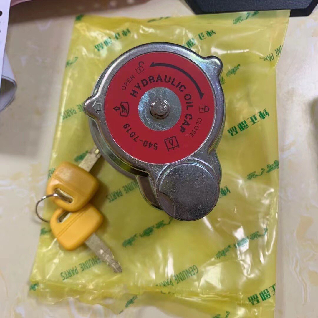 挖掘机配件卡特新款320GC,336GC液压油箱盖,液压排放盖