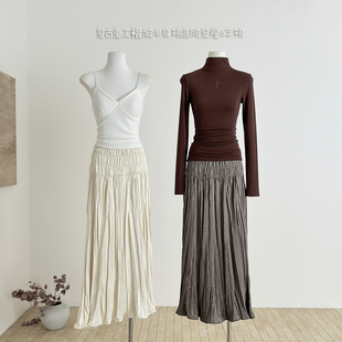欧阳'杜塞画廊'高智女神裙！氛围感缎面压褶大裙摆A字半身裙区区