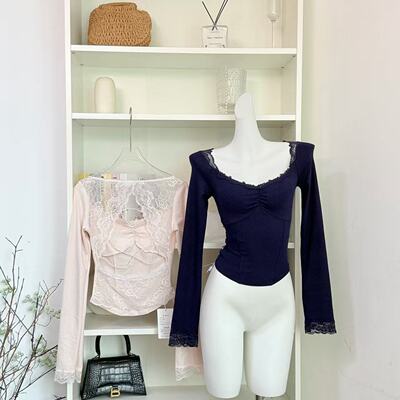 JAYKY小V领蕾丝抽褶打底衫