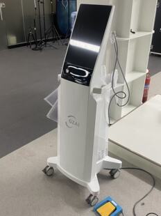 带证可进机构星耀超声波面部抗衰提拉紧致仪，刀头加炮头