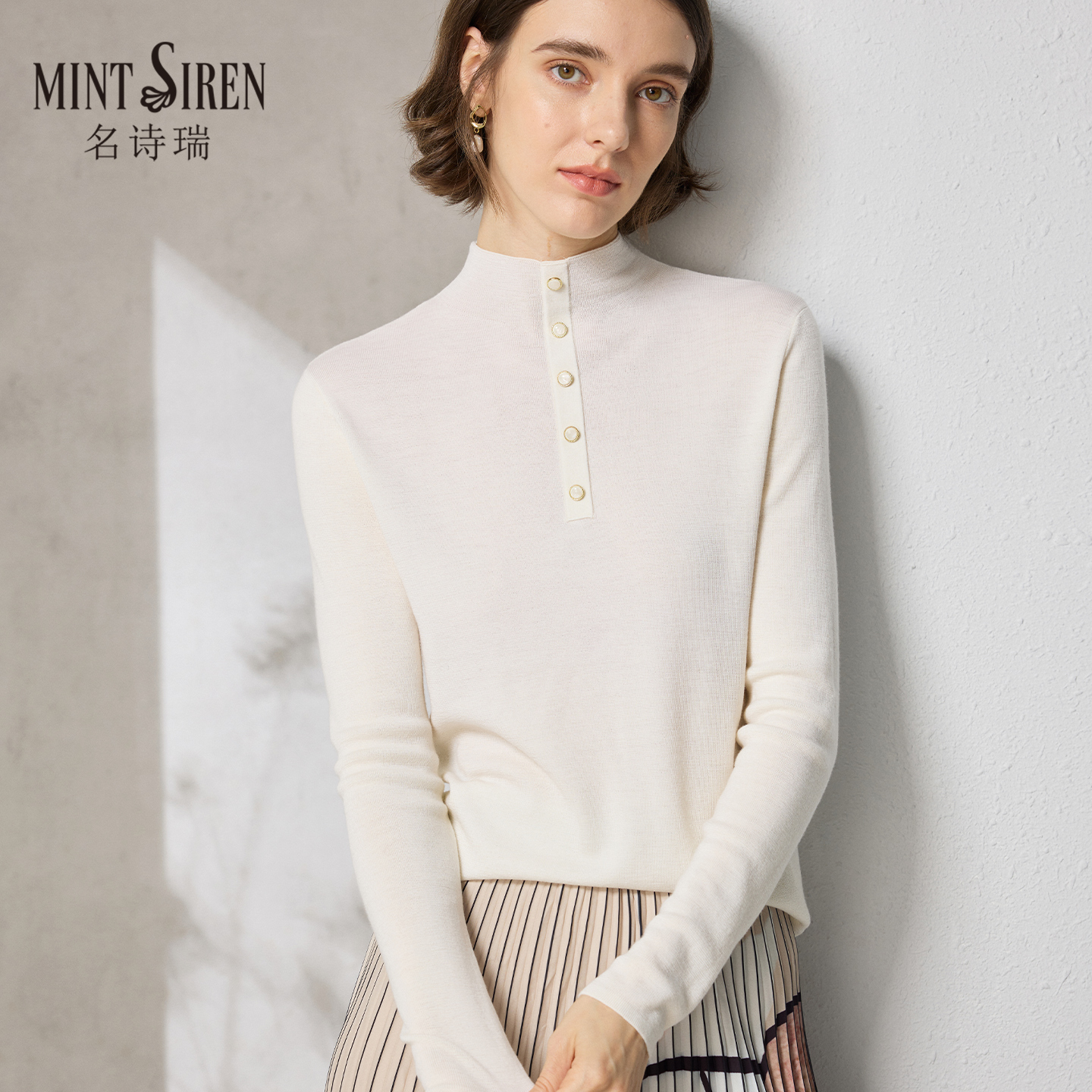 秋冬新品白色半高领长袖修身内搭纯羊毛衫品质感套头针织打底毛衣