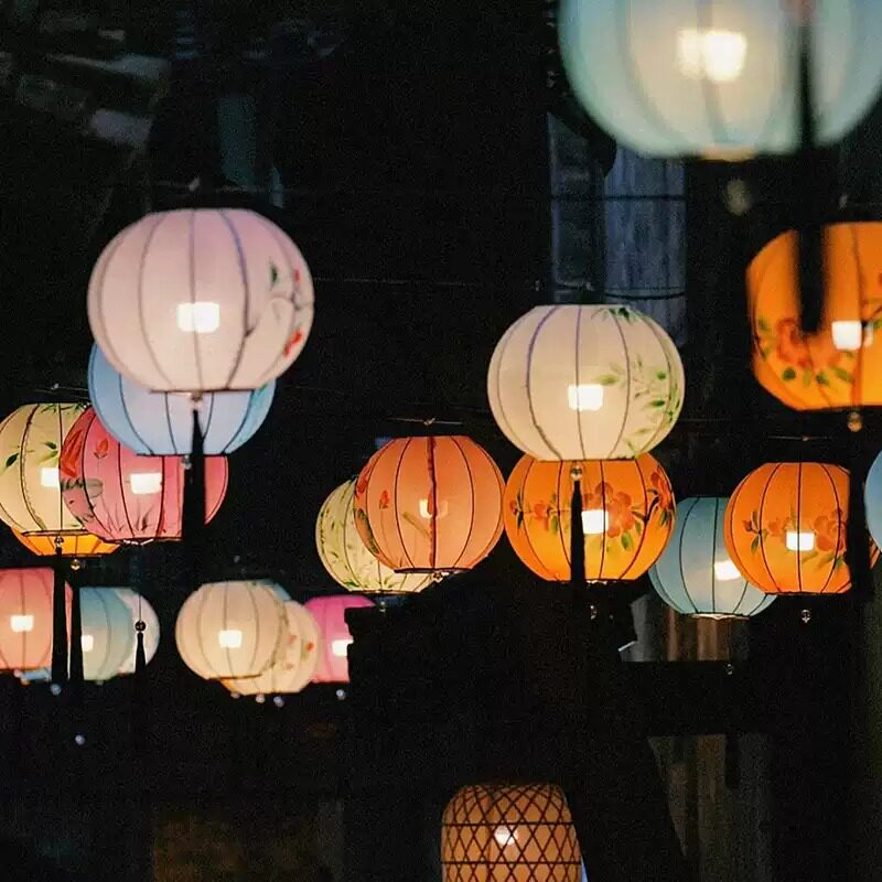 景区步行街走廊通道灯笼天幕装饰古风绘画中式星球圆型中国风吊灯