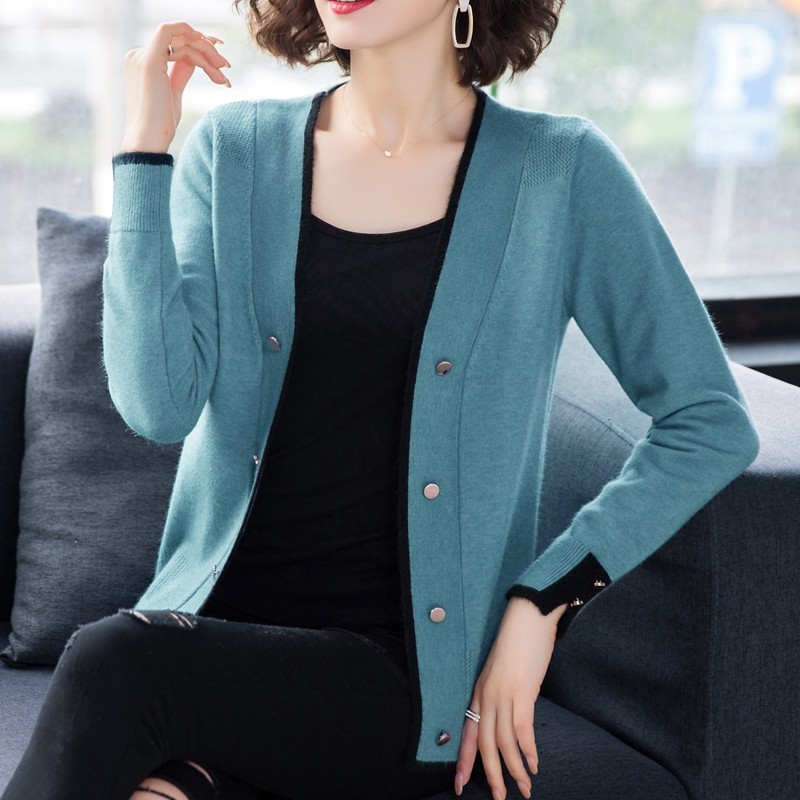 2020春秋新款针织开衫短款修身时尚百搭双排扣毛衣外套女上衣披肩