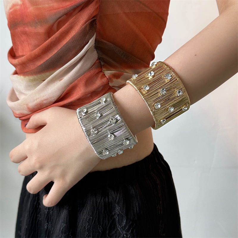 欧美个性夸张风拉丝锆石手镯