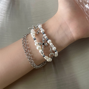 欧美十字架珍珠多层手链女ins轻奢小众设计精致高级感手串手饰