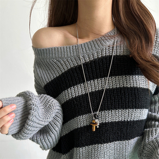 日韩ins风金属葡萄十字架吊坠项链女小众个性时尚潮流卫衣毛衣链