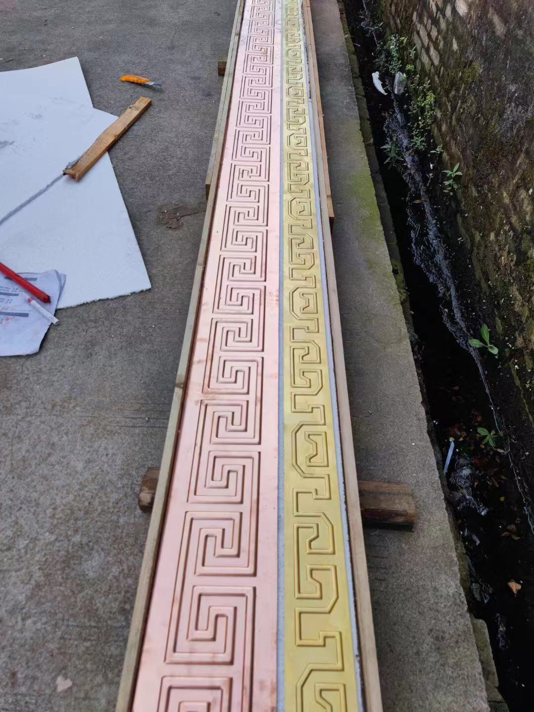 中式回纹线条模具冲压万字纹U型压条室外景观装饰铜条拉丝古铜色