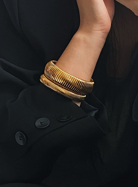 中古时髦质感手镯钛钢不褪色