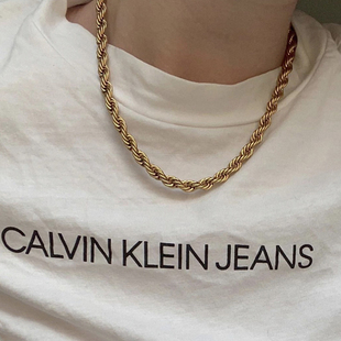 Queen麻花项链女潮嘻哈ins叠戴风简约气质冷淡风钛钢镀金锁骨链