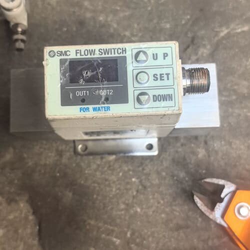 议价日本SMC水开关PF2W720-04-27，适用于水