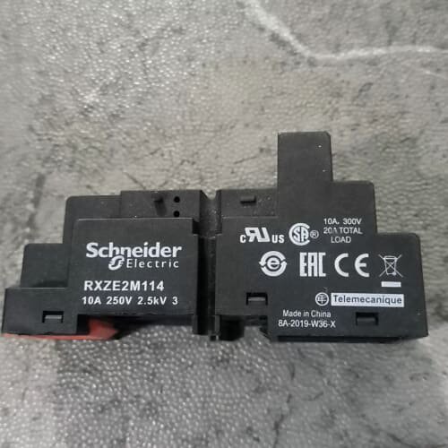 议价继电器底座RXZE2M114,14脚10A,。有60个