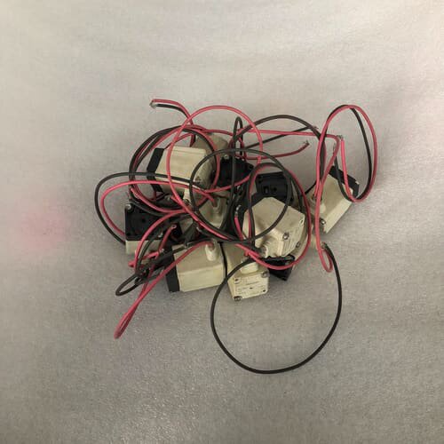 议价SMC电磁阀VX2A0BAH气阀 拆机件