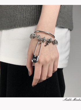 正确版RAF新款锁环金属别针挂件R字母SIMONS潮流手链项链男女情侣