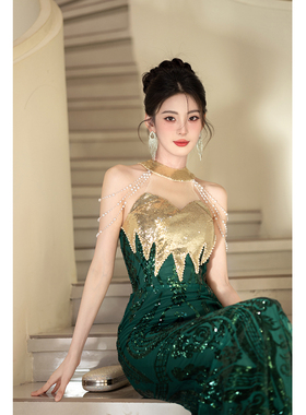 气质挂脖晚礼服裙女宴会小众高端轻奢绿色鱼尾订婚晨袍高级主持人