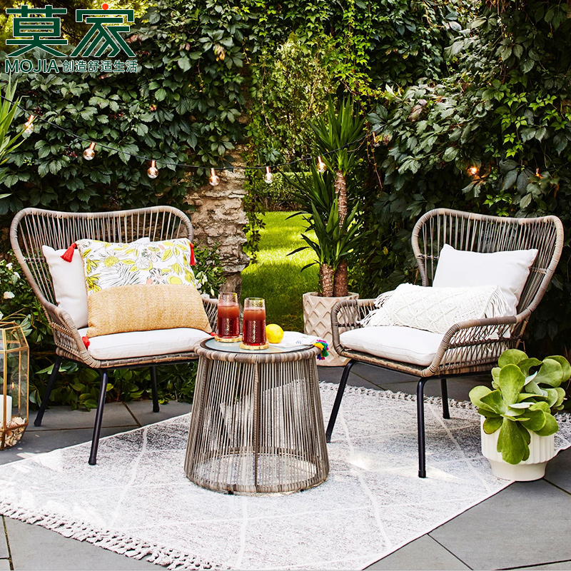 小轻奢风格三件套一桌两椅桌椅