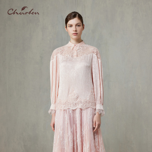 0068T 上衣CFF1A056 Charfen朝峰春新款 女缎面高级感蕾丝拼接衬衫