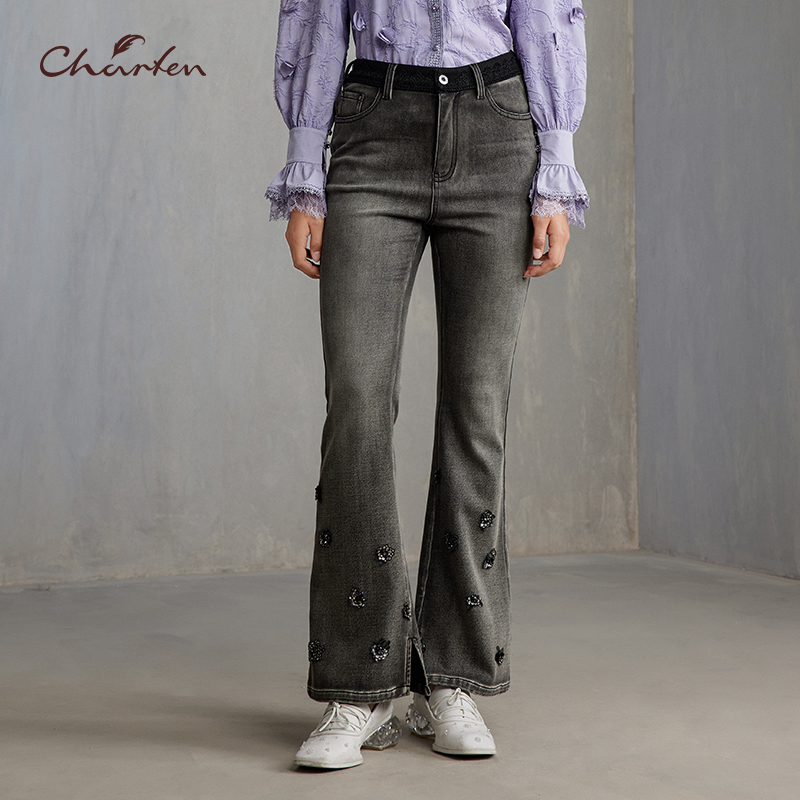 重工立体钉珠水洗黑灰微喇牛仔裤