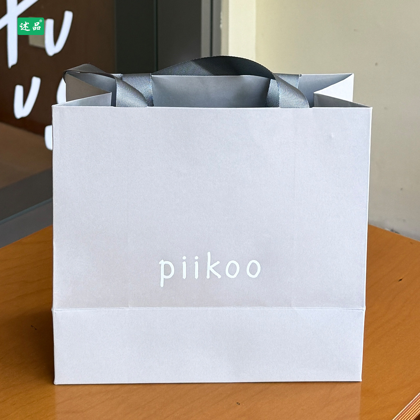 墙灰色服装店纸袋手提袋定制logo高级灰礼品袋浅灰色包装袋子定做