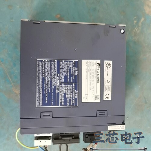 询价·富士伺服驱动器RYH751F5-VV2，三相，交流电，几乎全议价-