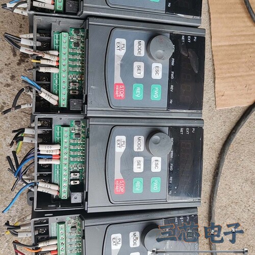 询价·HORKE变频器HK300-2S0.75GC-FY，0.75议价-