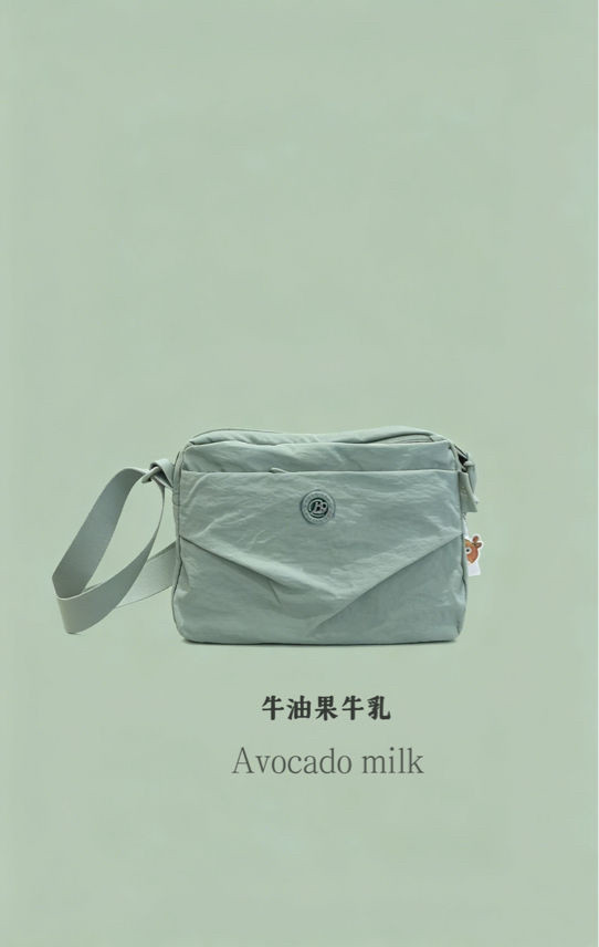 博卜泡芙三代多层多口袋斜挎包图片