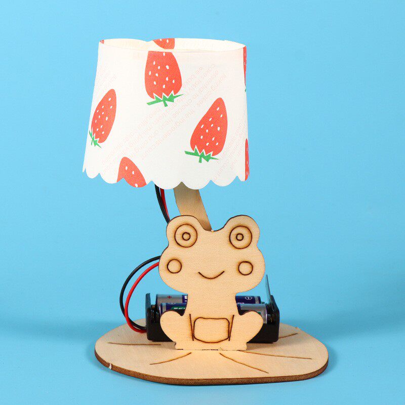 废品废物利用变废为宝手工制作幼儿园diy材料包小学生创意小台灯