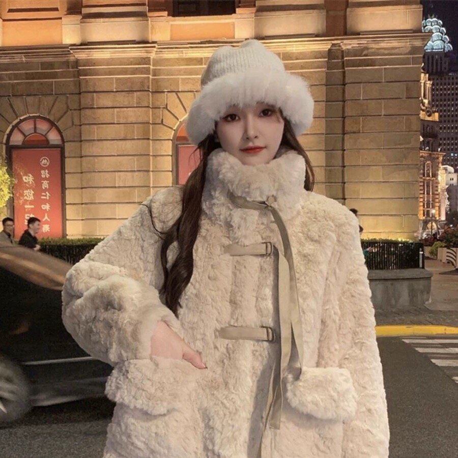 高级感超好看羊毛羔外套女冬2024新款皮草中长款宽松夹棉加厚棉服