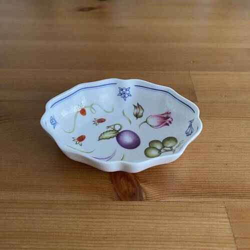 Royal Crown Derby 皇冠德比 1999年 Chatsworth 水果装饰盘小碟