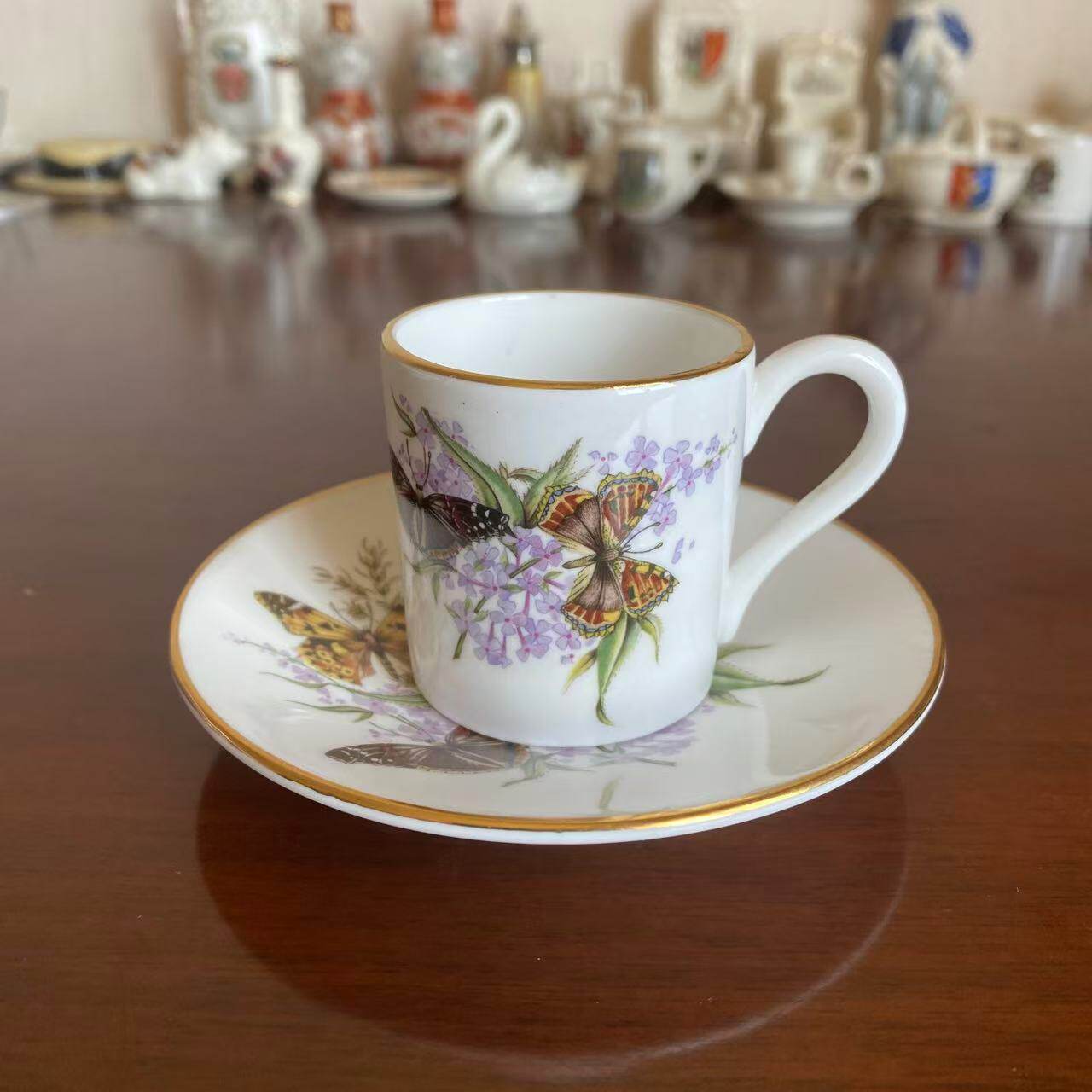 Royal Grafton 皇家格拉夫顿 英国中古收藏 蝴蝶花卉浓缩咖啡杯