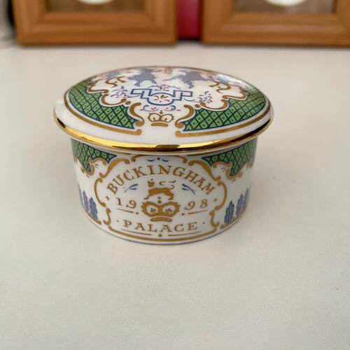 Buckingham Palace 英国白金汉宫 1998年收藏纪念罐 首饰戒指瓷盒