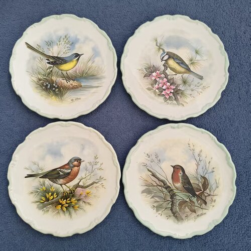Royal Albert 皇家阿尔伯特 1982年产林地鸟类收藏盘 整套装饰碟