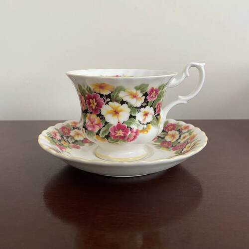 Royal Albert 皇家阿尔伯特香氛瓷茶杯 Primula 报春花花卉咖啡杯