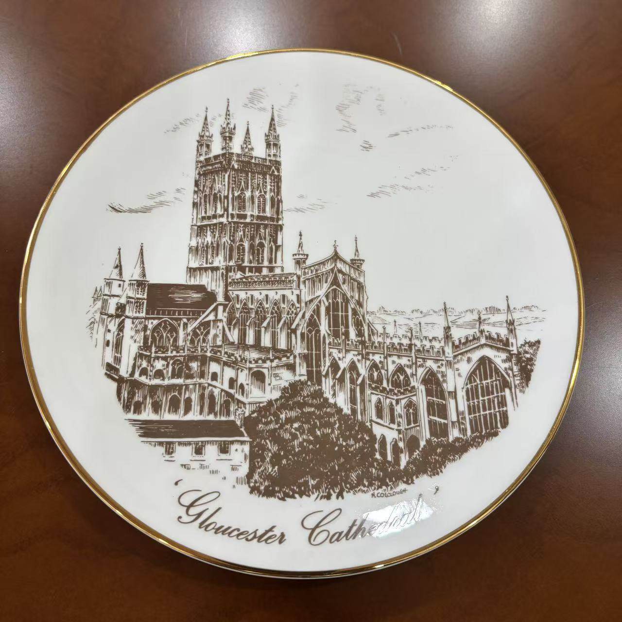 Royal Grafton 格拉夫顿 格洛斯特大教堂收藏盘 哈利波特剧景瓷碟