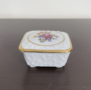PM 德国 Dresden 德累斯顿花卉方形首饰盒 方罐收藏描金瓷盒 盖罐