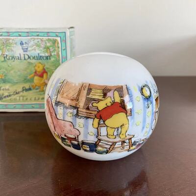 Royal Doulton 皇家道尔顿维尼小熊摆件零钱罐 Winnie 儿童储蓄盒