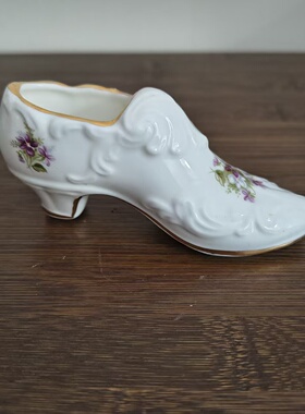 Royal Albert 皇家阿尔伯特 Sweet Violets 甜蜜的紫罗兰迷你瓷鞋