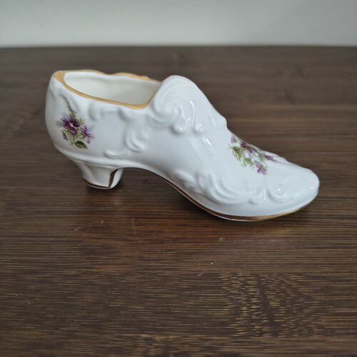 Royal Albert 皇家阿尔伯特 Sweet Violets 甜蜜的紫罗兰迷你瓷鞋