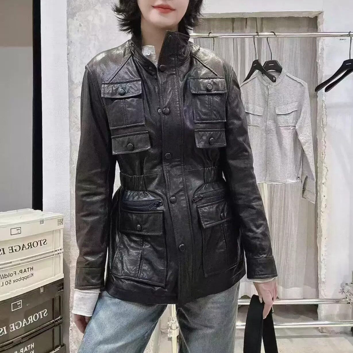 工装风立领多袋真皮皮衣女显瘦