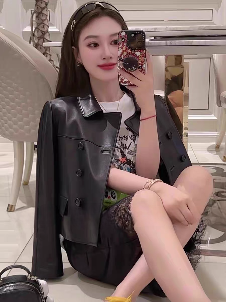 2025新款真皮皮衣女绵羊皮短款双排扣修身显瘦外套单皮皮衣