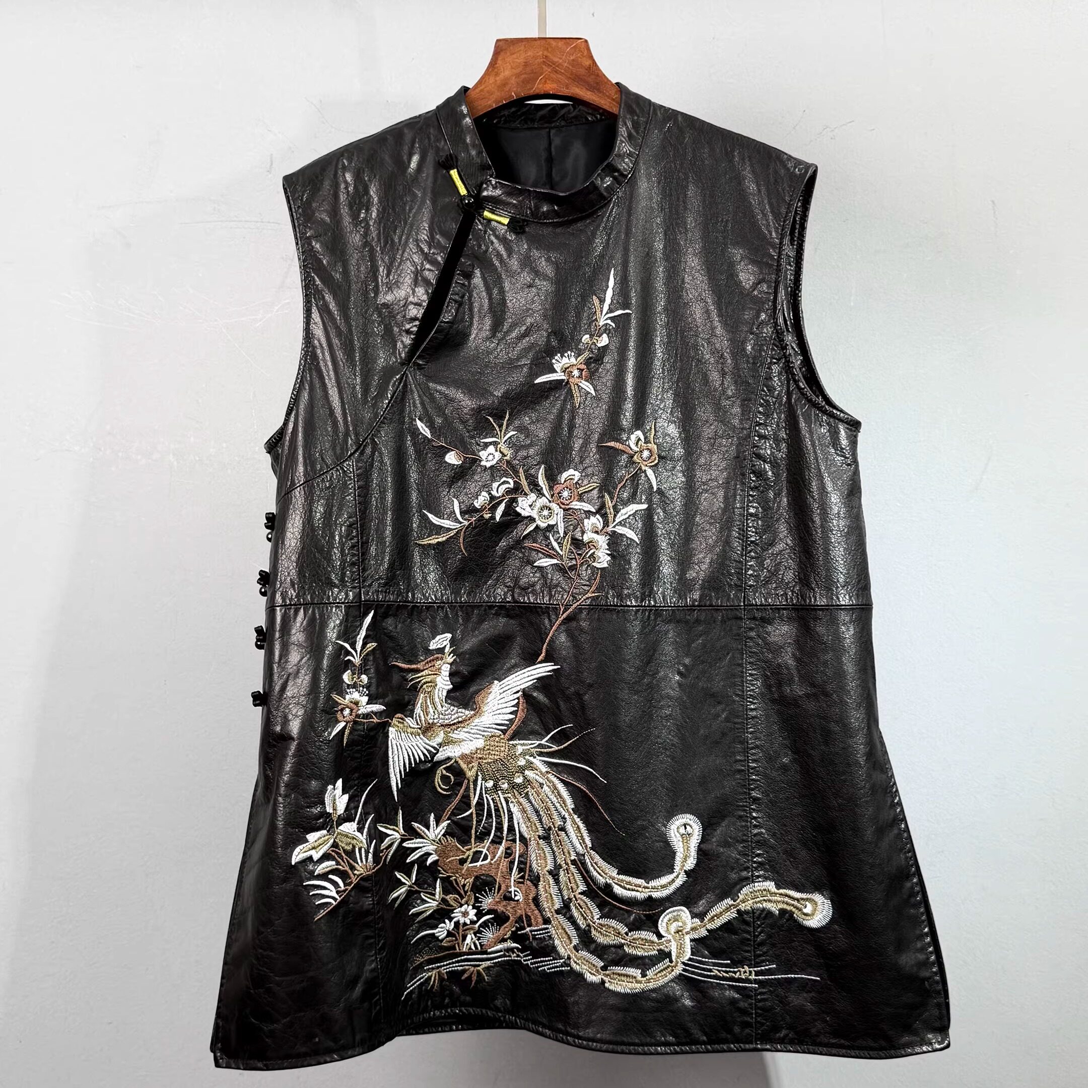 新中式风真皮马甲裙女立领刺绣仙鹤宽松显瘦黑色无袖背心连衣裙