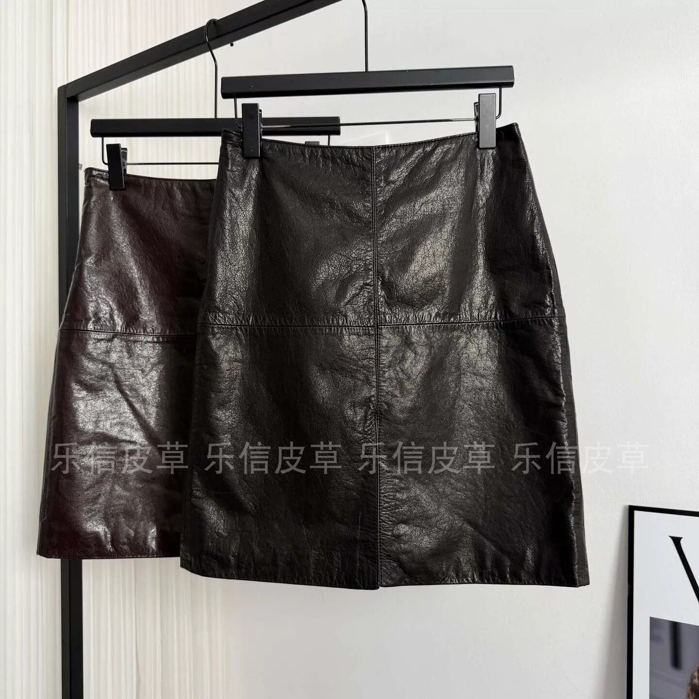 黑色绵羊皮高腰显瘦A字皮裙