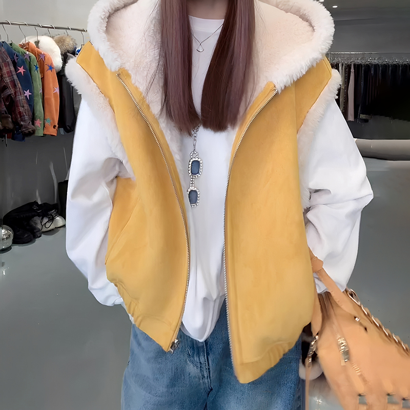 2025秋冬季新款女士羊羔绒马甲加厚皮毛一体穿搭背心马夹外套坎肩