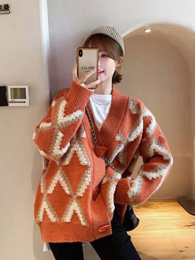 2024 새로운 가을 봄 겉옷 게으른 스타일의 유럽 니트 카디건 여성용 중간 길이 캐시미어 마름모 스웨터 재킷